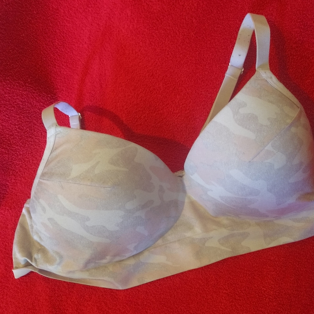 Gray camo No Boundaries bra